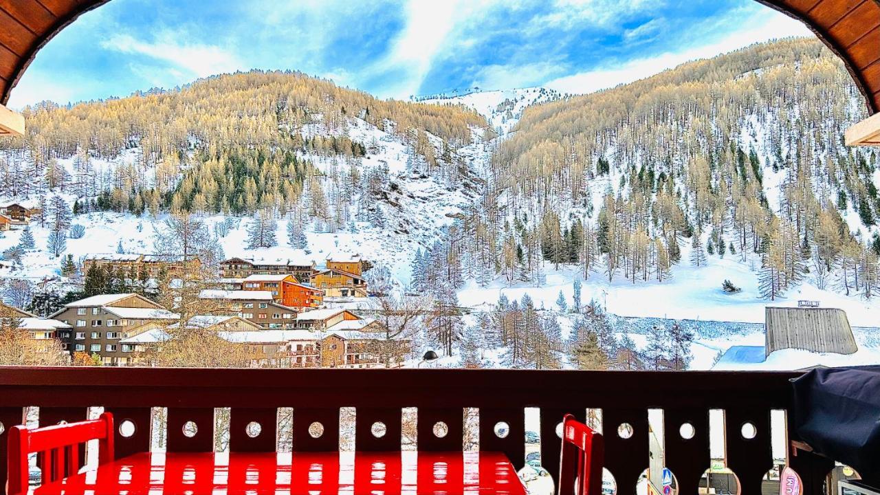 la foux d'allos au pied des pistes Extérieur photo
